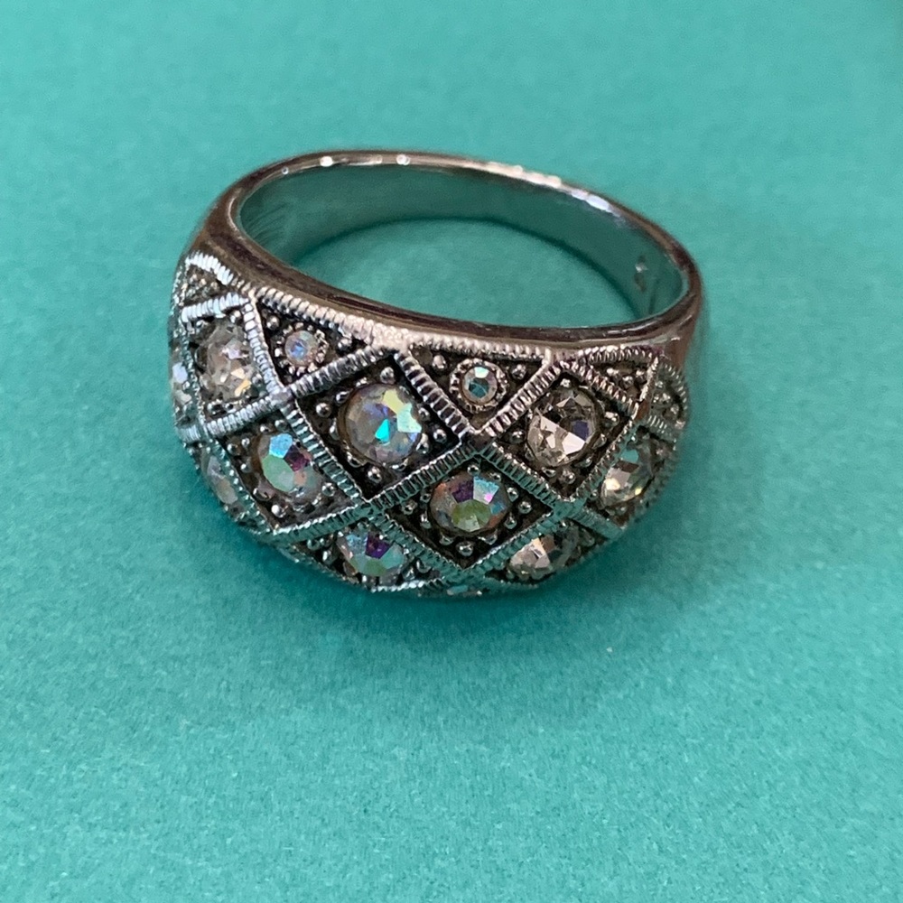 Lia Sophia ring size 10